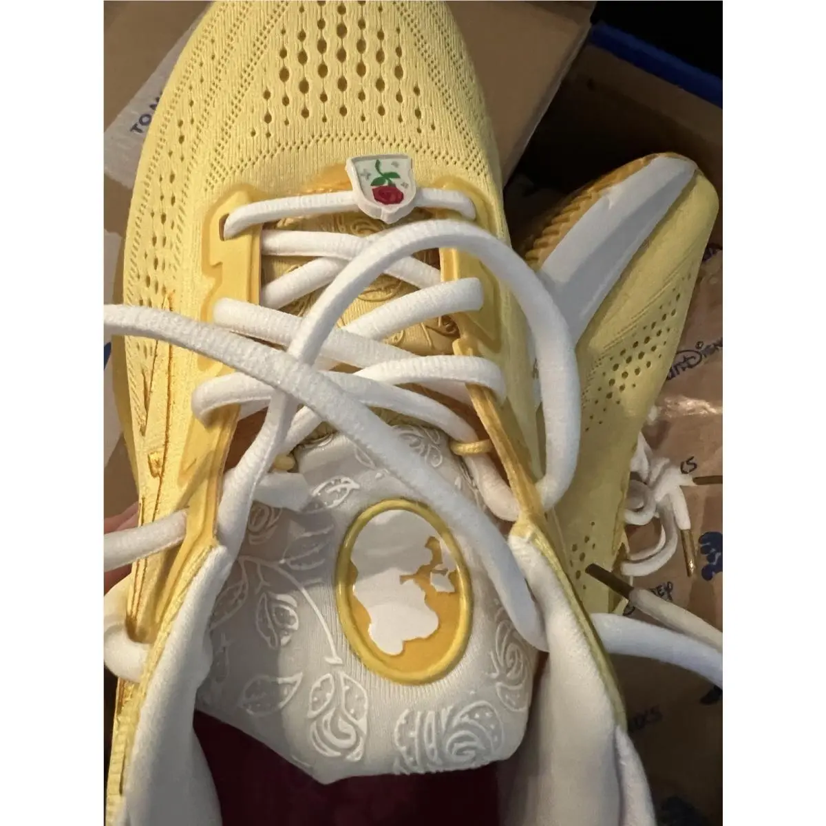 Brooks shoes - Brooks Rundisney Princess - Rundisney Princess - Yellow 2