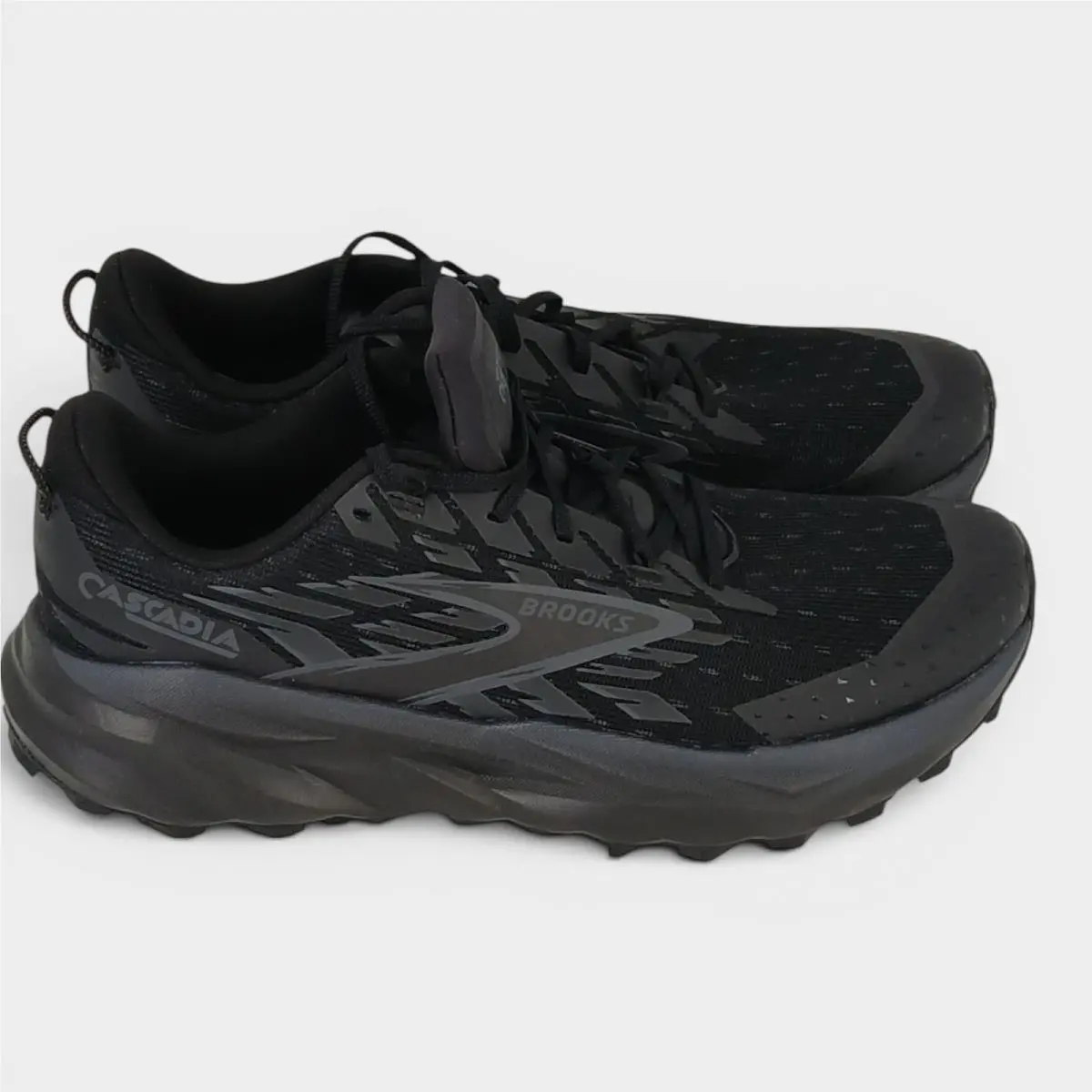 Brooks Men`s Cascadia 19 Running Shoes Sneakers Size 11.5