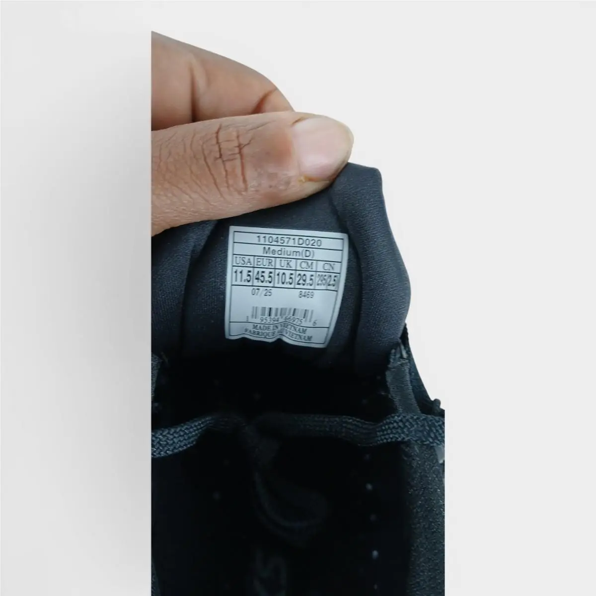 Brooks shoes - As Pictured 4