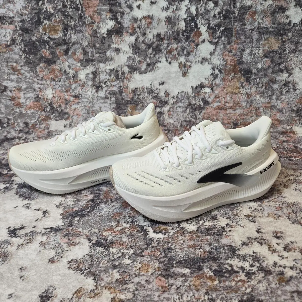 Brooks shoes - Brooks Glycerin Max 2 - Glycerin Max - White / Black / Chateau Gray 5