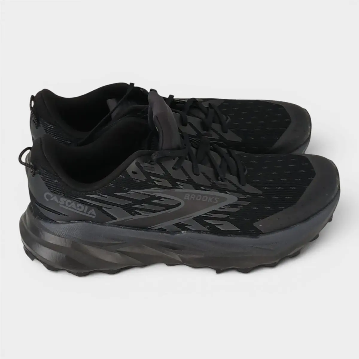 Brooks Men`s Cascadia 19 Trail Running Shoes Sneakers Size 10.5