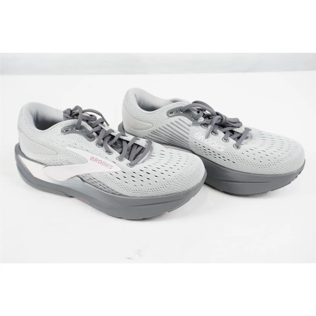 Brooks shoes - Brooks Ghost Max 3 - Ghost Max - 1204571B062 - Gray (UPC: 195394773408) 1