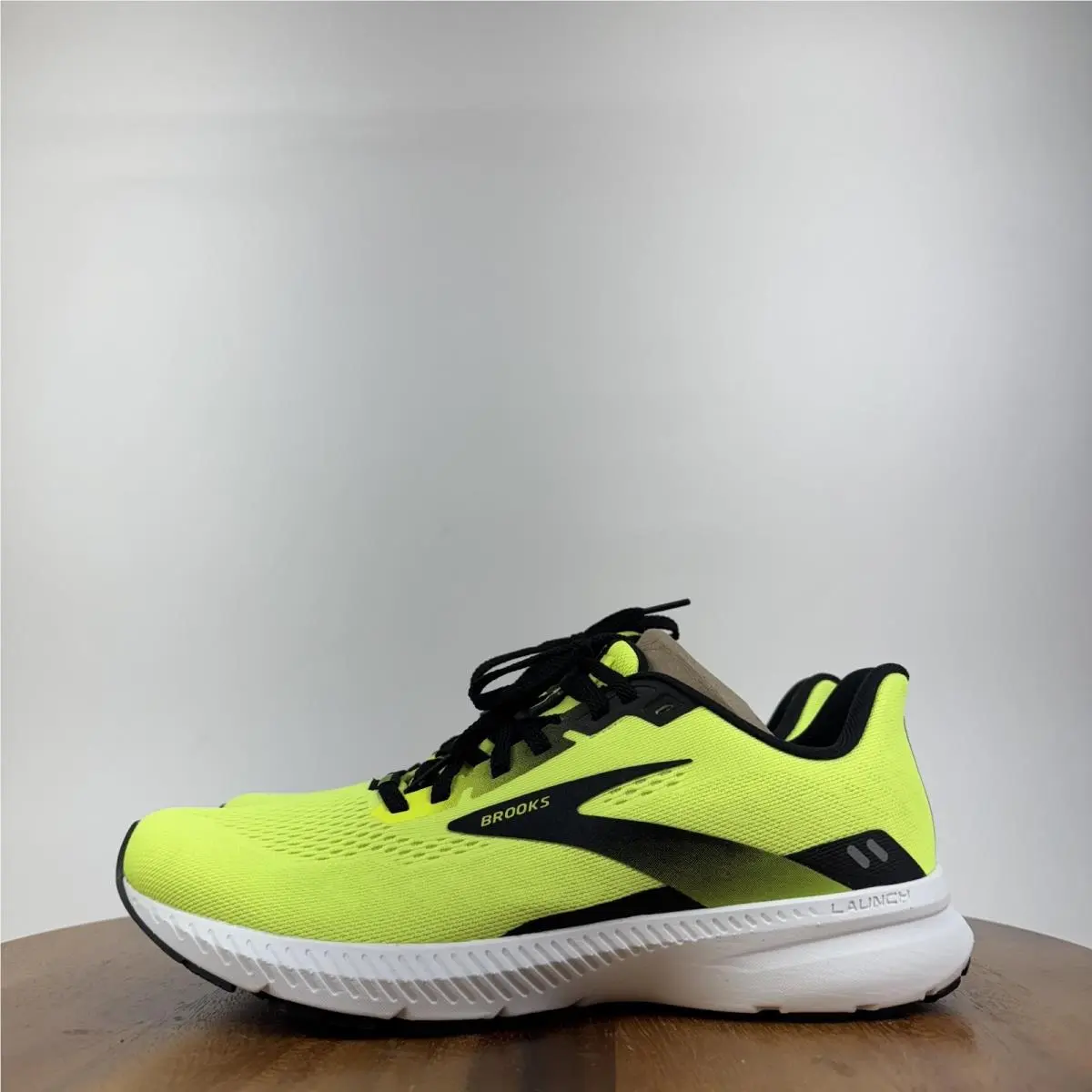 Brooks shoes - Yellow 1