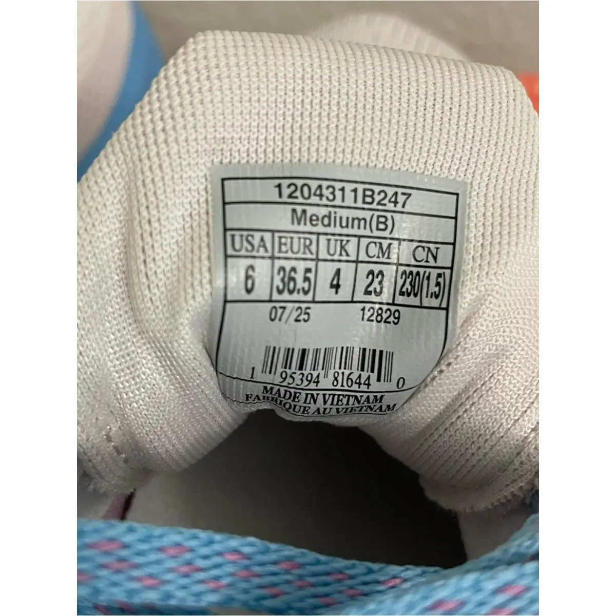 Brooks shoes - White 2