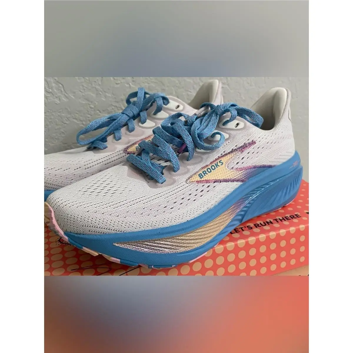 Brooks shoes - White 7