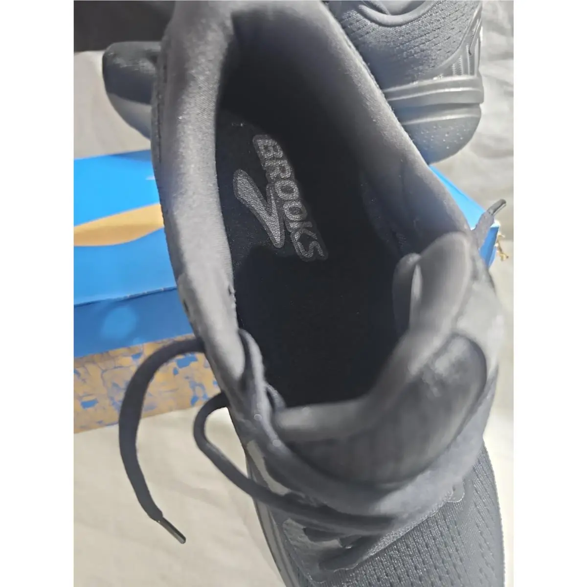 Brooks shoes - Brooks Ghost Max 2 - Ghost Max - Black (UPC: 0195394506341) 2