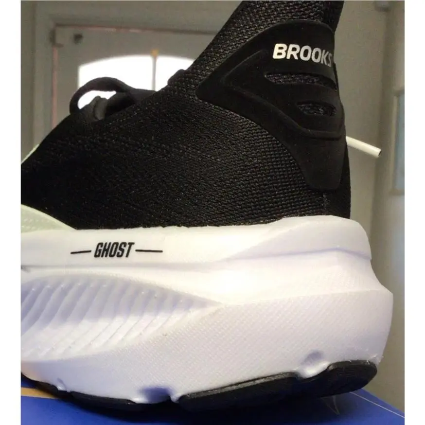 Brooks shoes - Black/ehite 11