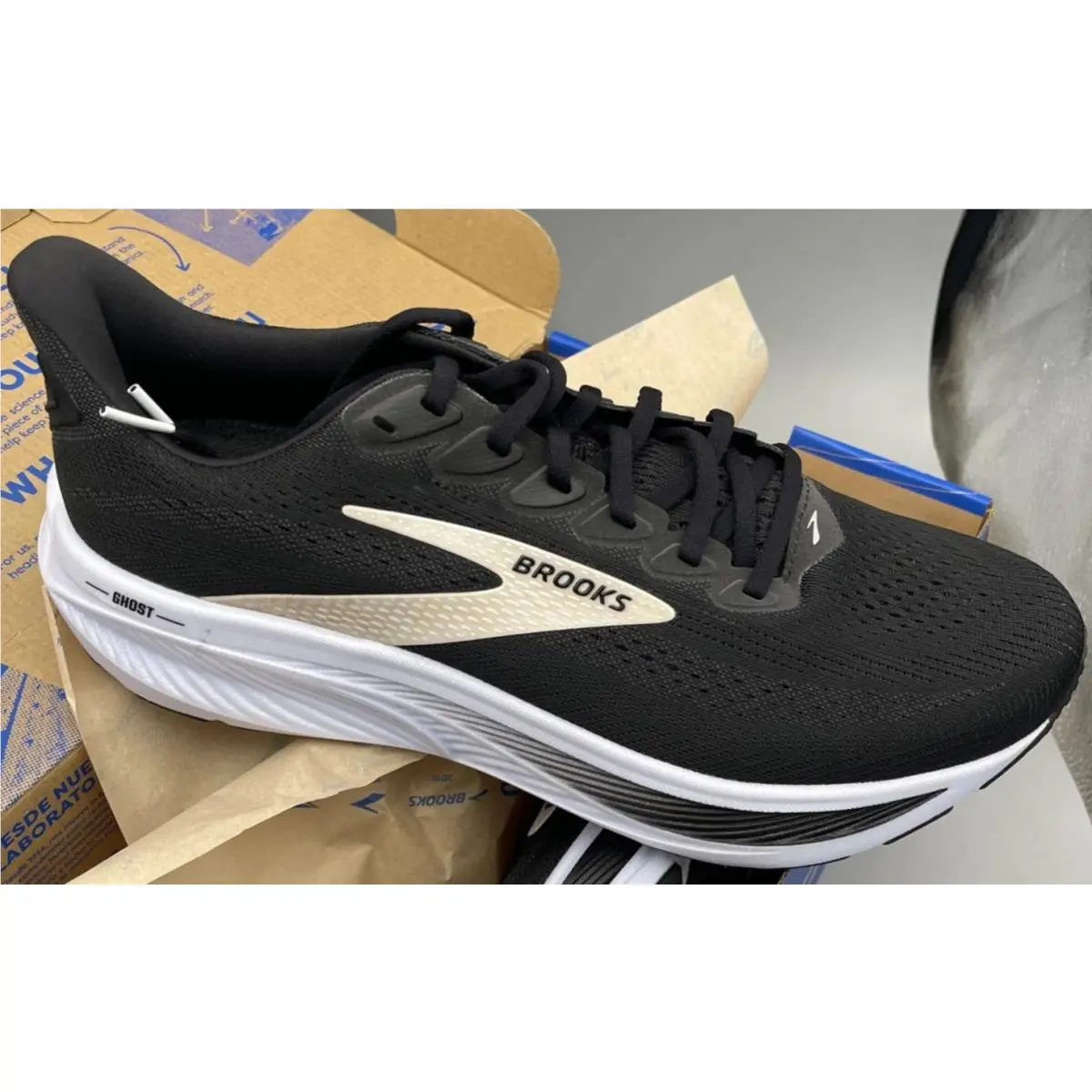 Brooks shoes - Black/ehite 2