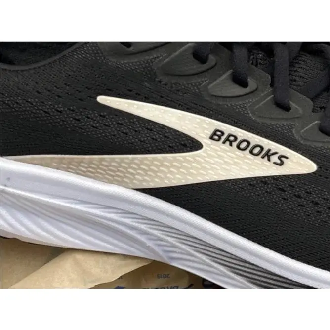 Brooks shoes - Black/ehite 3