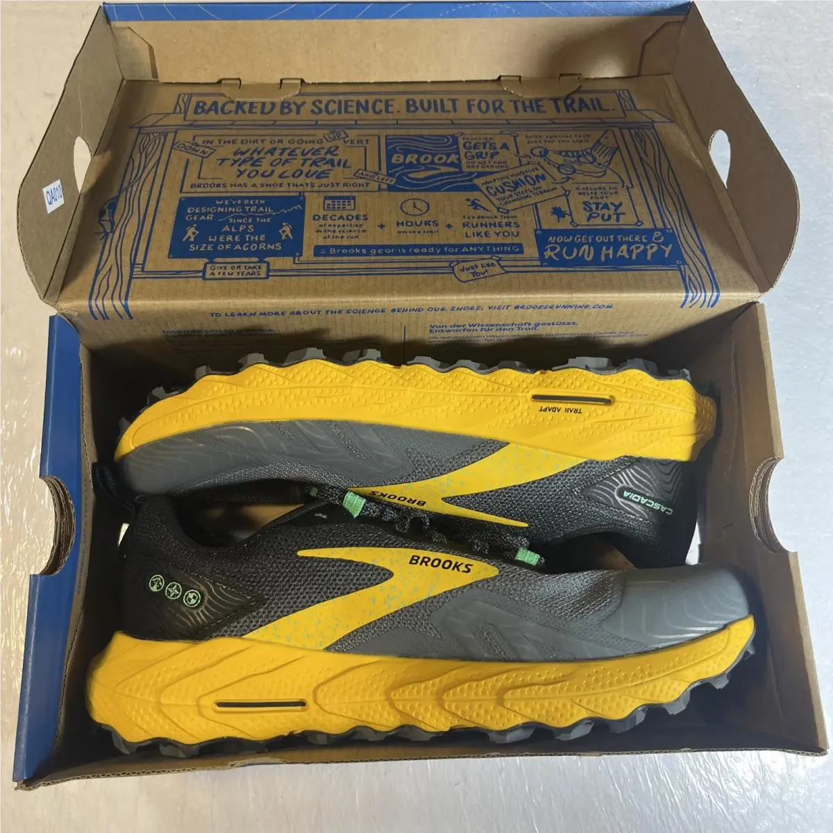 Brooks Cascadia 17 Grey/black/yellow Men`s Size 7 Medium/d