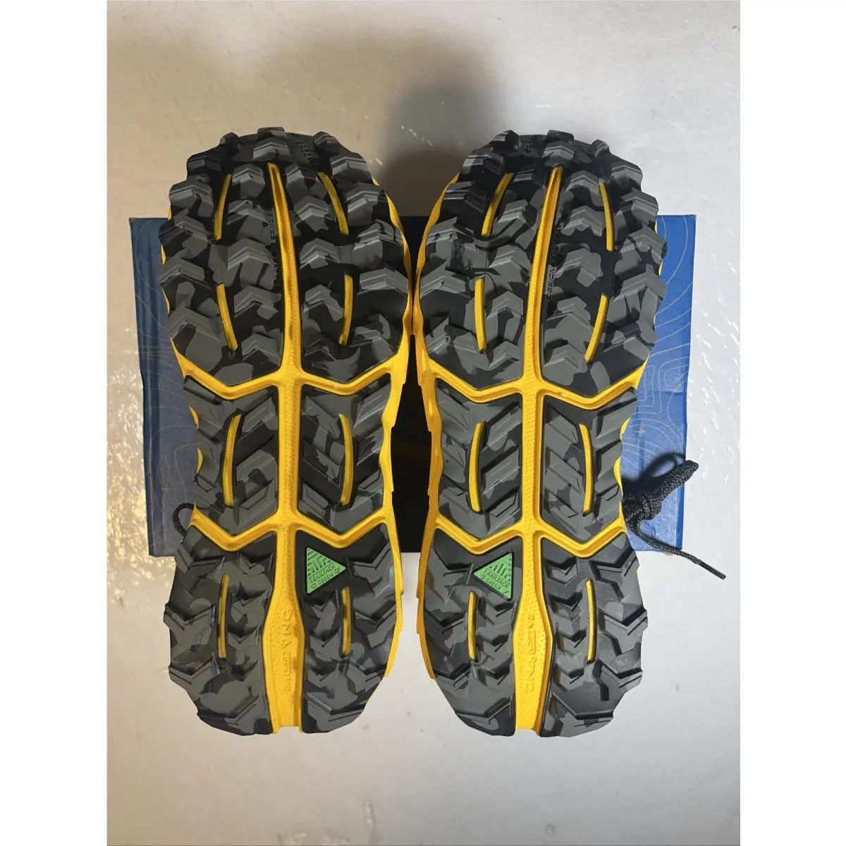 Brooks shoes - Brooks Cascadia 17 - Cascadia - 110403-1D-333 - Gray 6