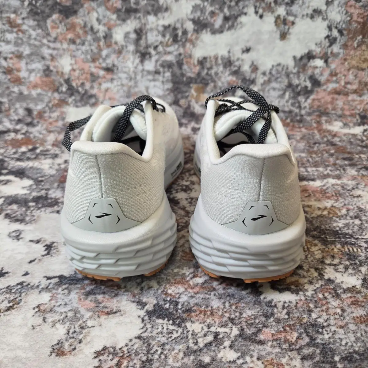 Brooks shoes - Brooks Launch 11 - Launch - White/Grey/Black 6