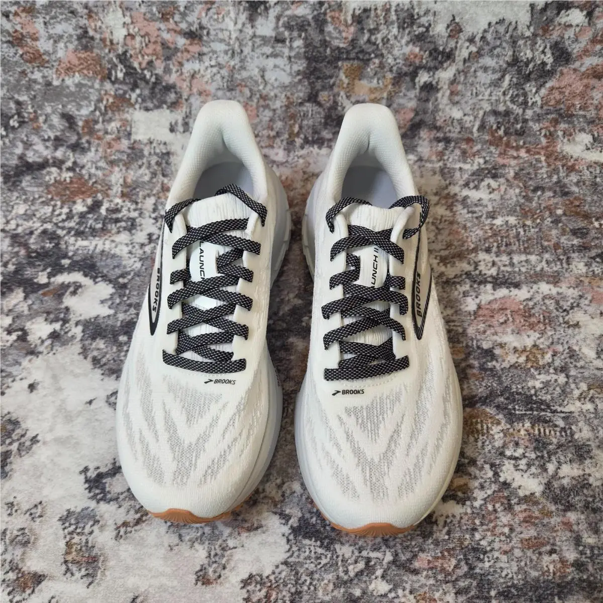 Brooks shoes - Brooks Launch 11 - Launch - White/Grey/Black 3