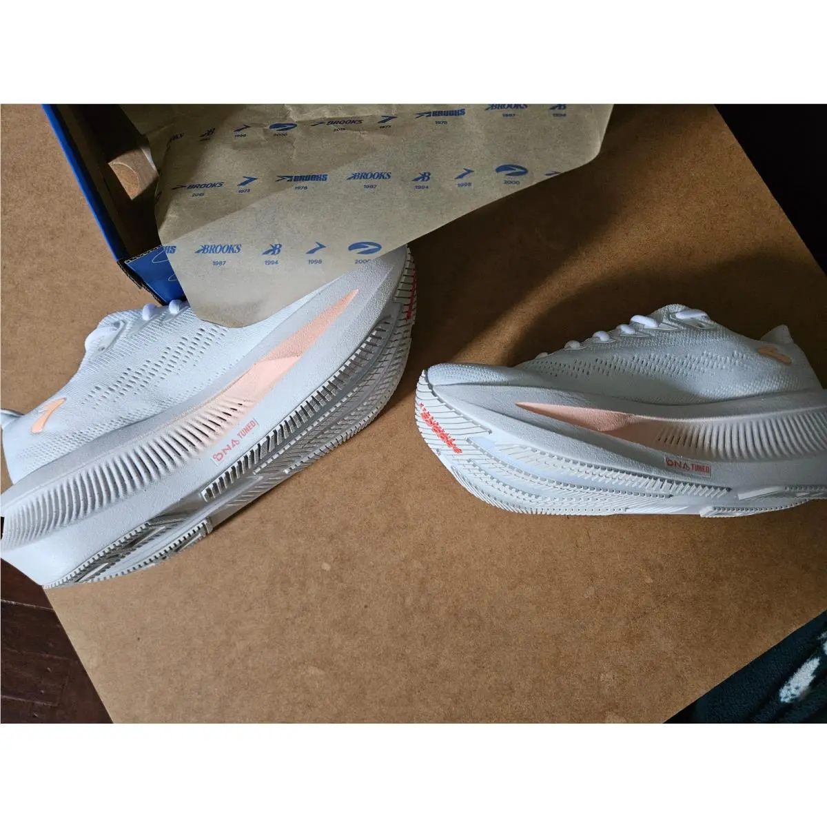 Brooks shoes - Glycerin - Glycerin - 1204681B197 - White (UPC: 0195394780949) 4