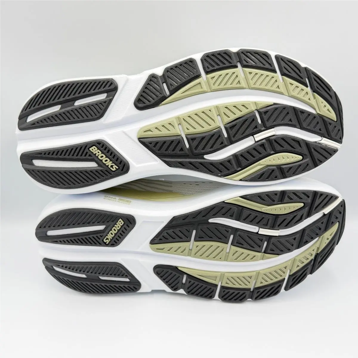 Brooks shoes - Ghost Max 3 - Ghost Max - 110464 1D 162 - White (UPC: 195394692945) 14