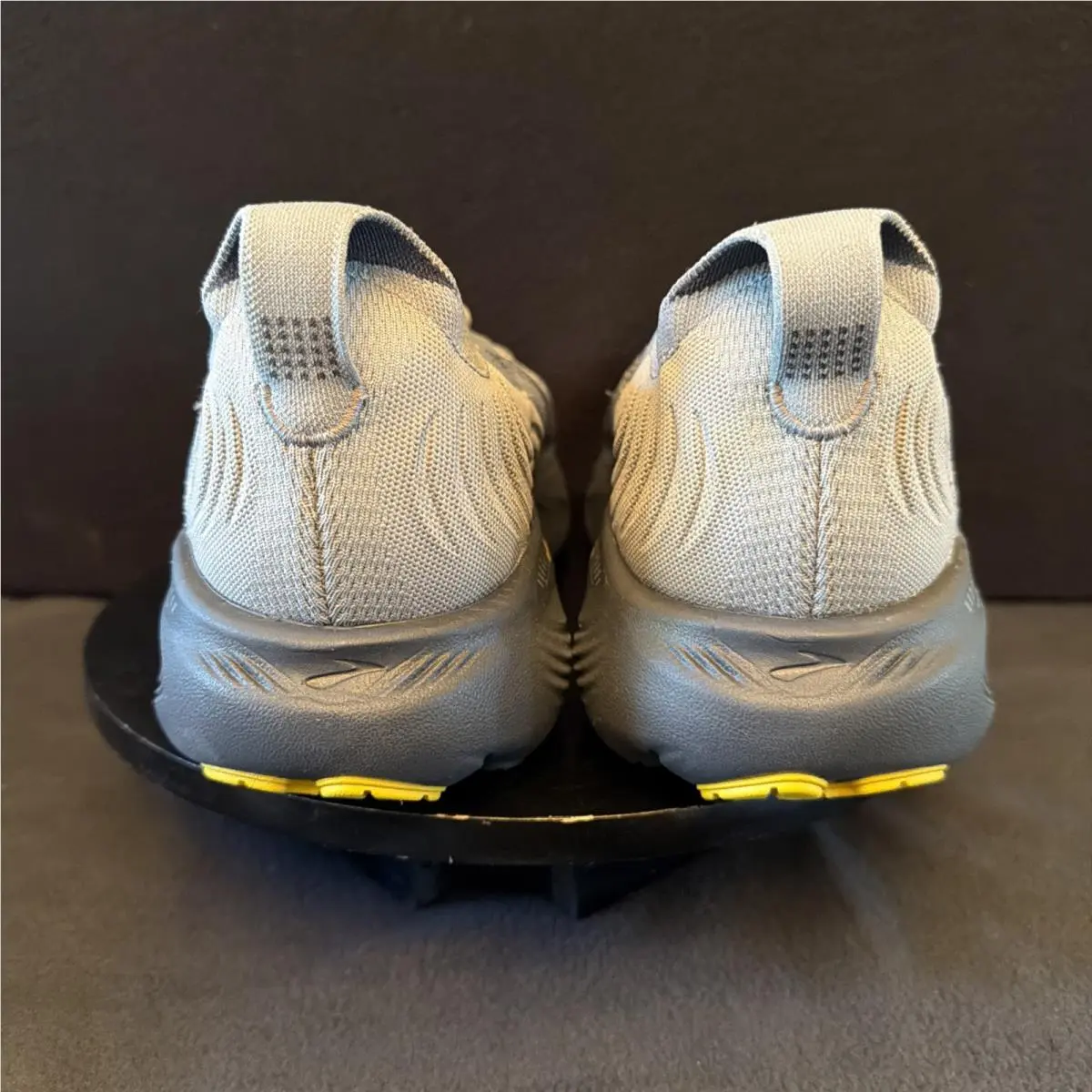 Brooks shoes - Brooks Adrenaline GTS 24 - Adrenaline GTS - Primer Grey/Ebony/Jasmin 2