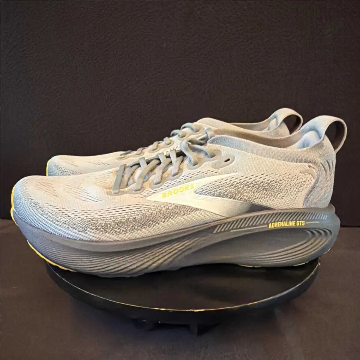 Brooks shoes - Brooks Adrenaline GTS 24 - Adrenaline GTS - Primer Grey/Ebony/Jasmin 3