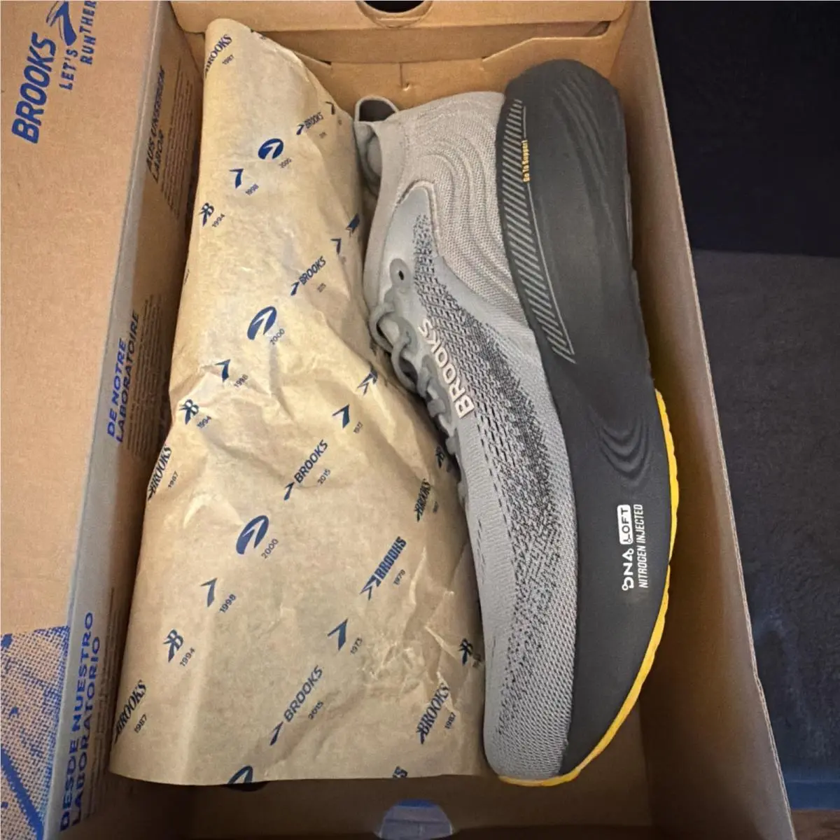 Brooks shoes - Brooks Adrenaline GTS 24 - Adrenaline GTS - Primer Grey/Ebony/Jasmin 7