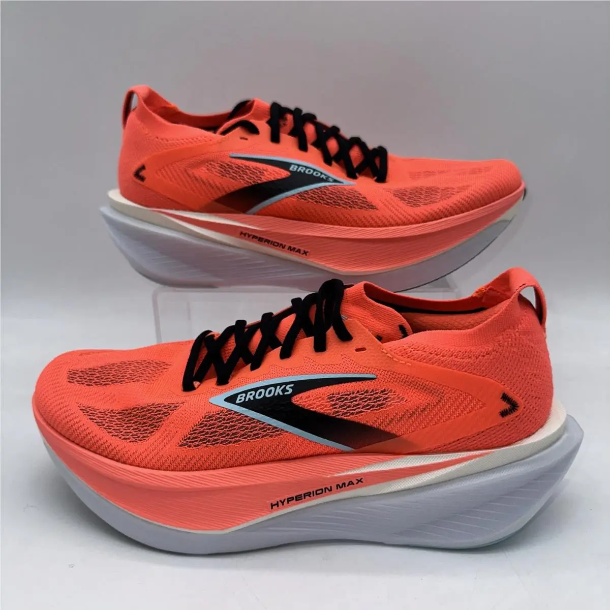 Brooks Men`s Size 11 Hyperion Max 3 110467 1D 670 Red Running Sneaker Sports