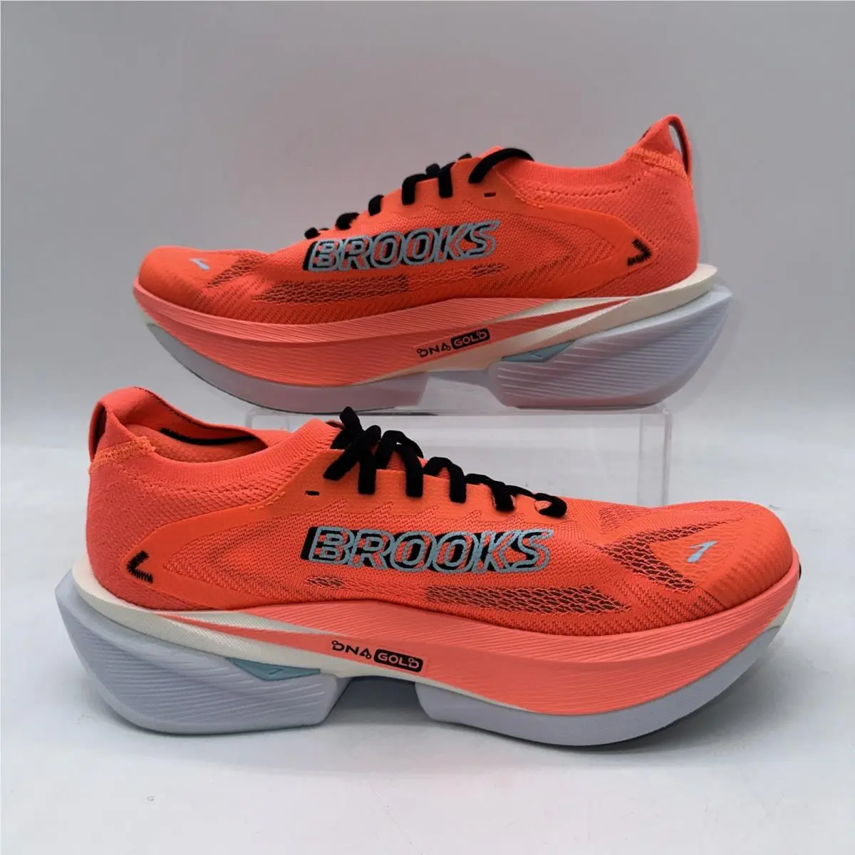 Brooks shoes - Brooks Hyperion Max - Hyperion Max - 110467 1D 670 - Red 0