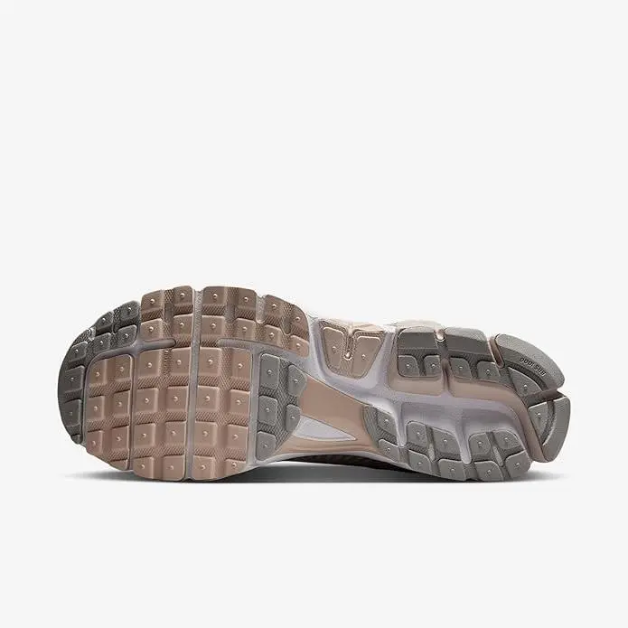 Nike shoes - HF1553 101 - HF1553 101 - LT Orewood Brn/LT Smoke Grey 3