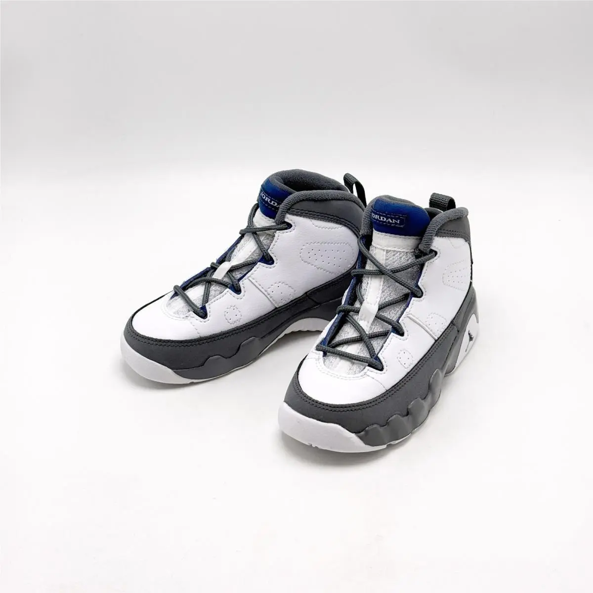 Nike shoes - Air Jordan 9 - Air - White 0