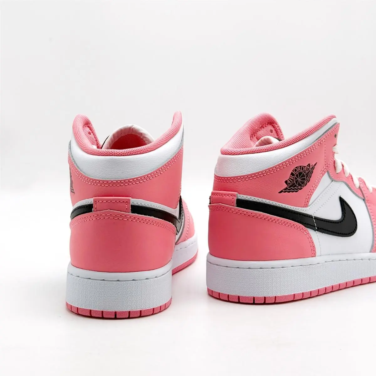 Nike shoes - Pink 2