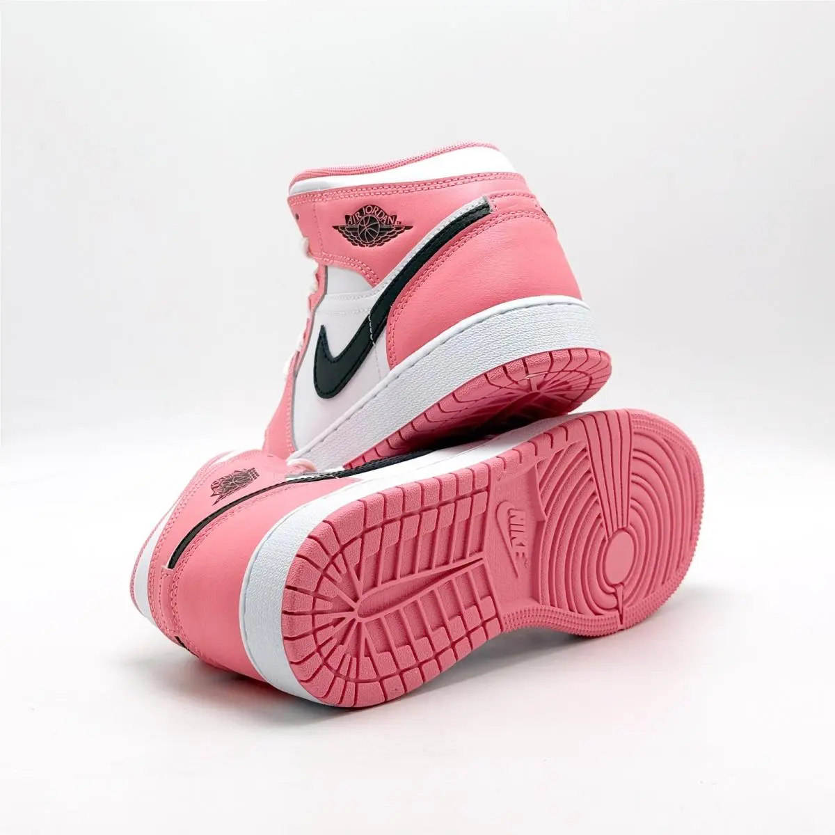 Nike shoes - Pink 3