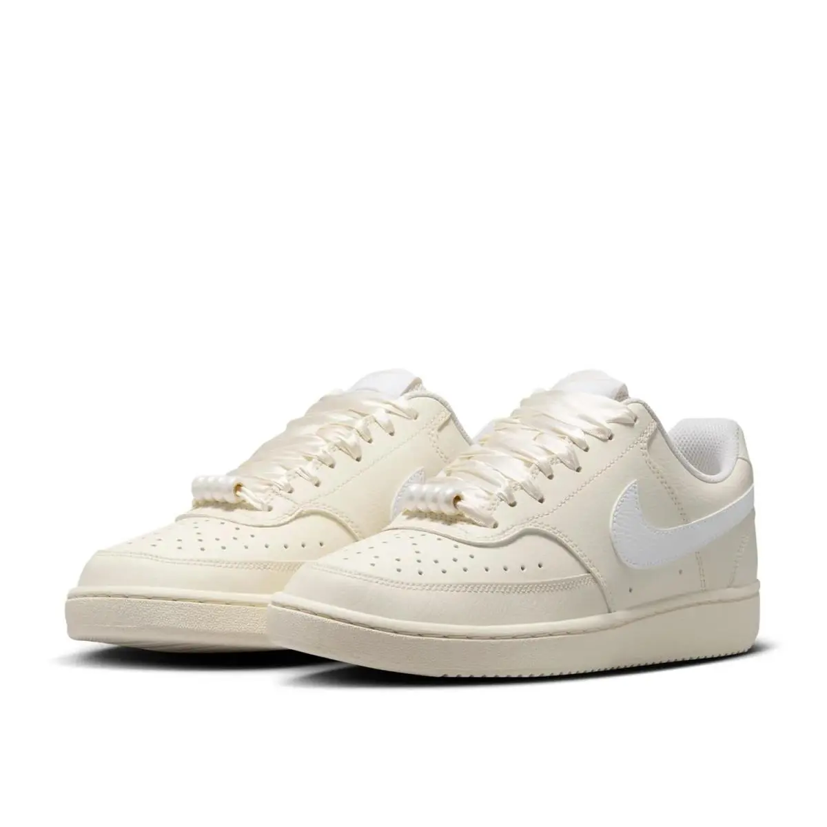 Nike shoes - Chalk White 1