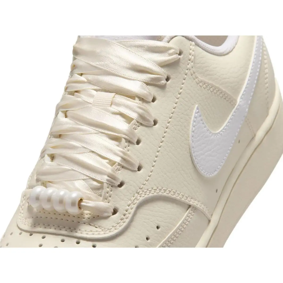 Nike shoes - Chalk White 13
