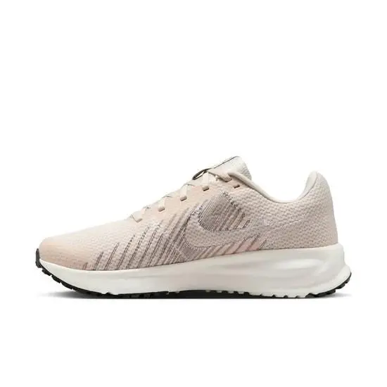 Nike shoes - NIKE Run Defy - Run Defy - HM9593-100 - Brown 4