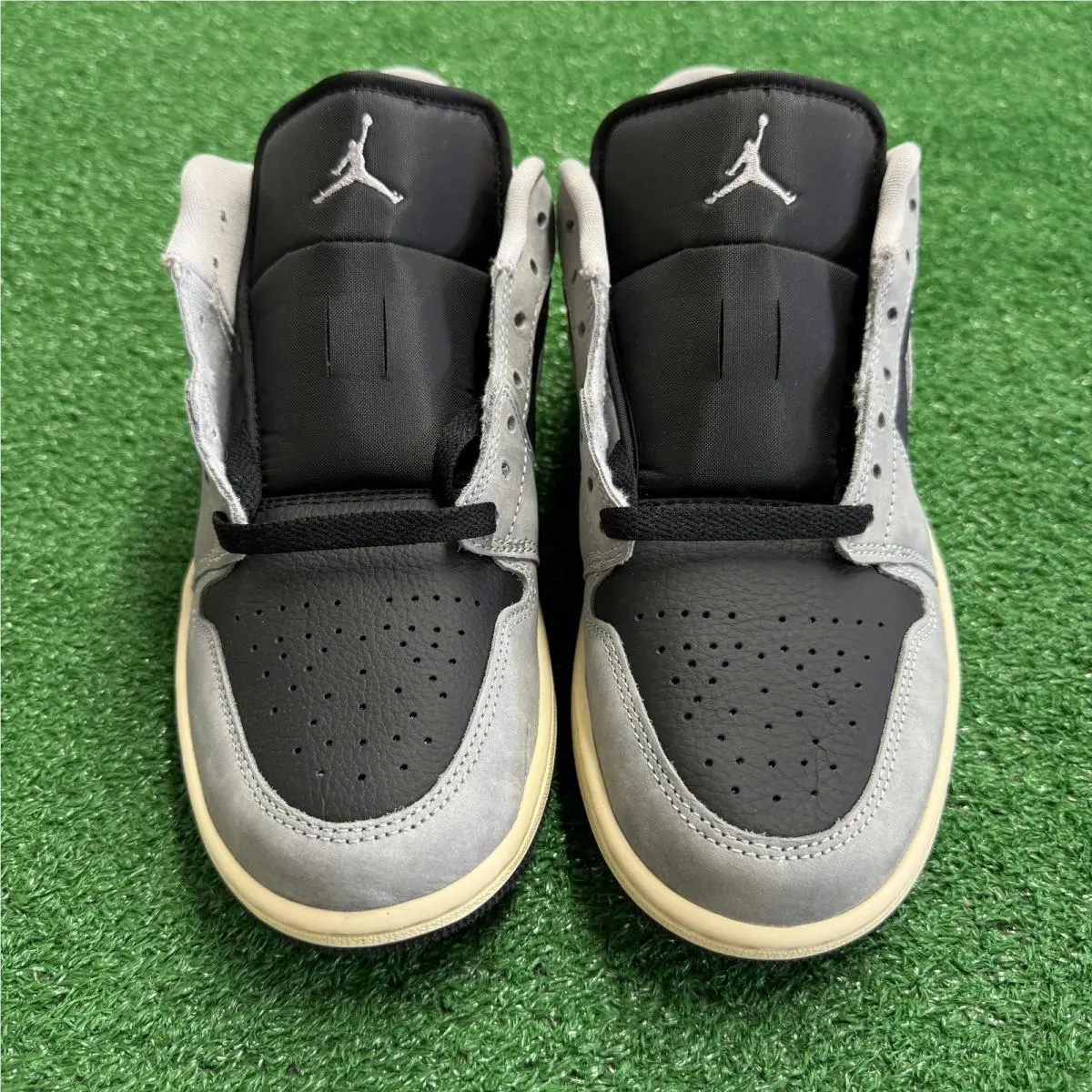 Nike shoes - Jordan 1 Low Light Smoke Grey Off Noir - HQ2010-012 - Gray 2