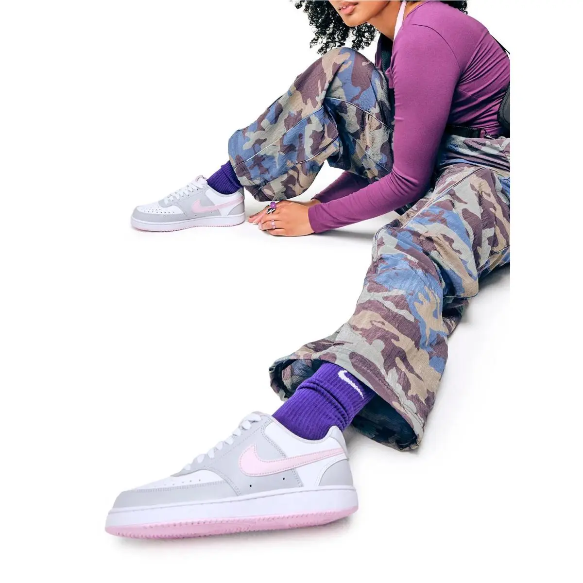 Nike shoes - White/Grey/Pink 9