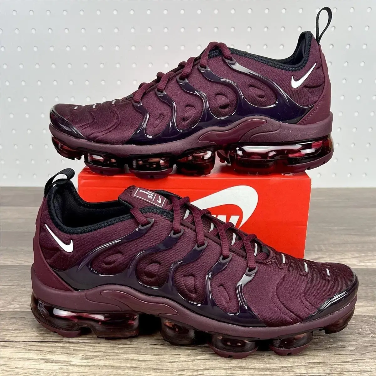 Nike shoes - Nike Air Vapormax Plus - Air Vapormax Plus - Red 5