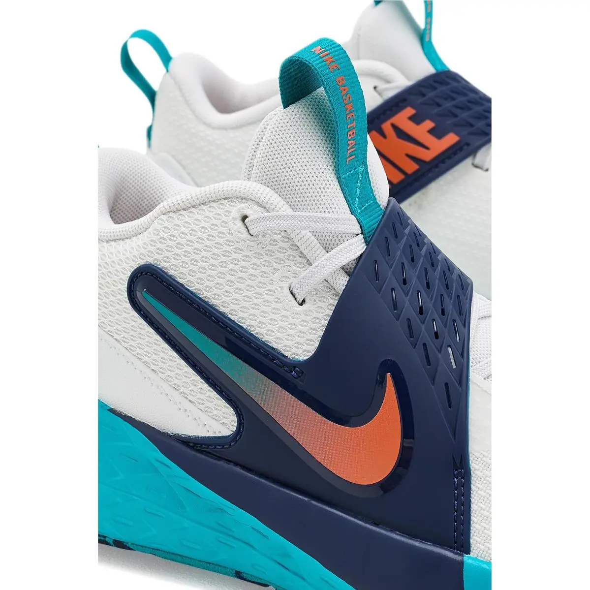 Nike shoes - Black/Black/Metallic Gold/White 60