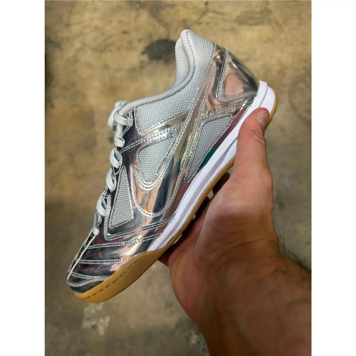 Nike Gato LV8 `chrome` IB3566-001