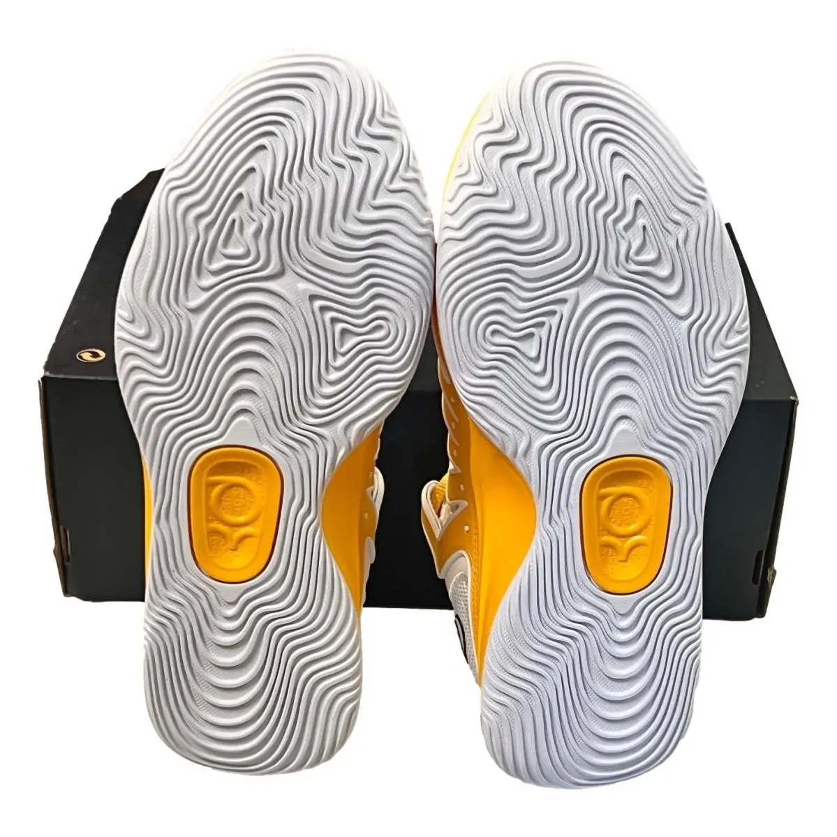 Nike shoes - Nike KD18 - IH5096-101 - White 8