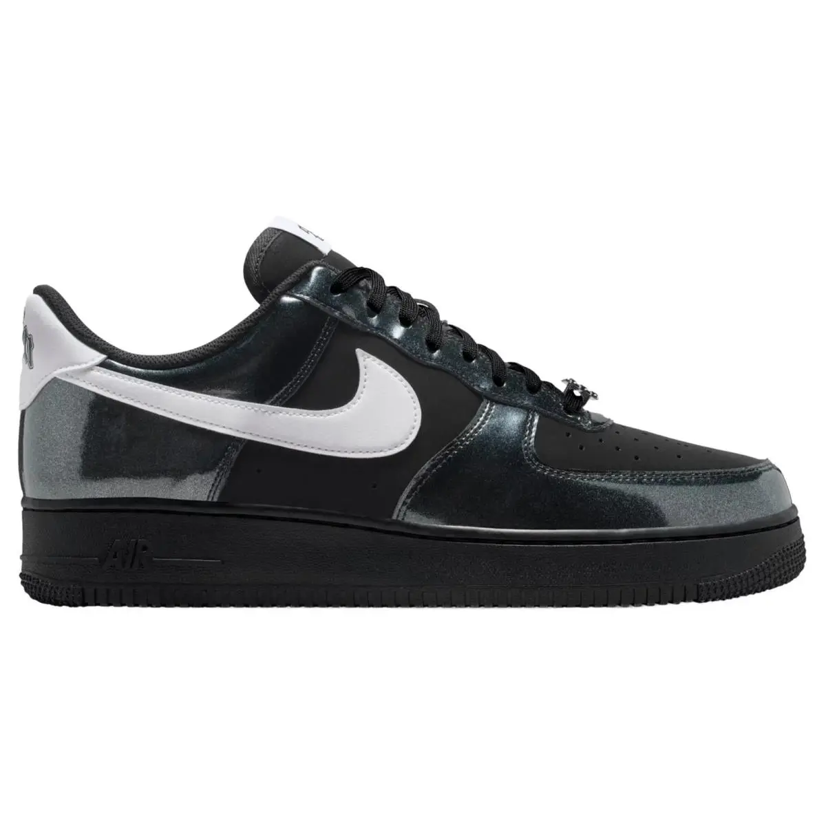 Nike Men`s Air Force 1 `07 Shoes
