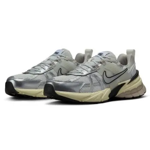 Nike shoes - HJ4497 100 - HJ4497 100 - Summit White/Metallic Silver 6