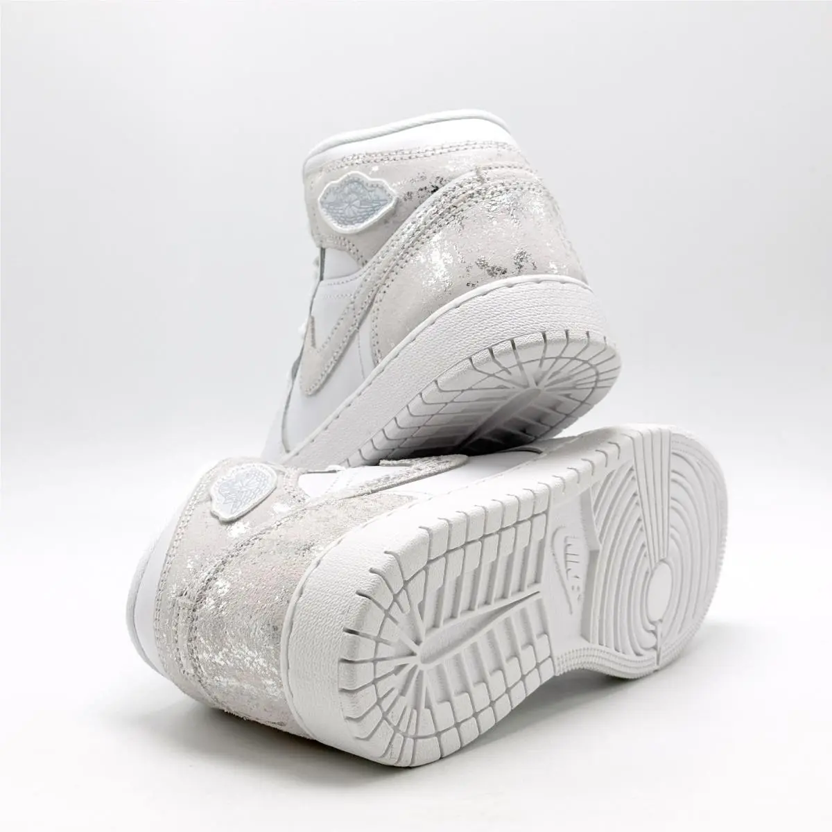 Nike shoes - Air Jordan 1 Mid - Air Mid - White 3