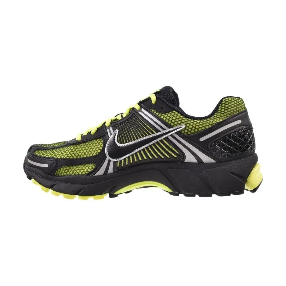 Nike shoes - Lemon Venom/Black-White 2