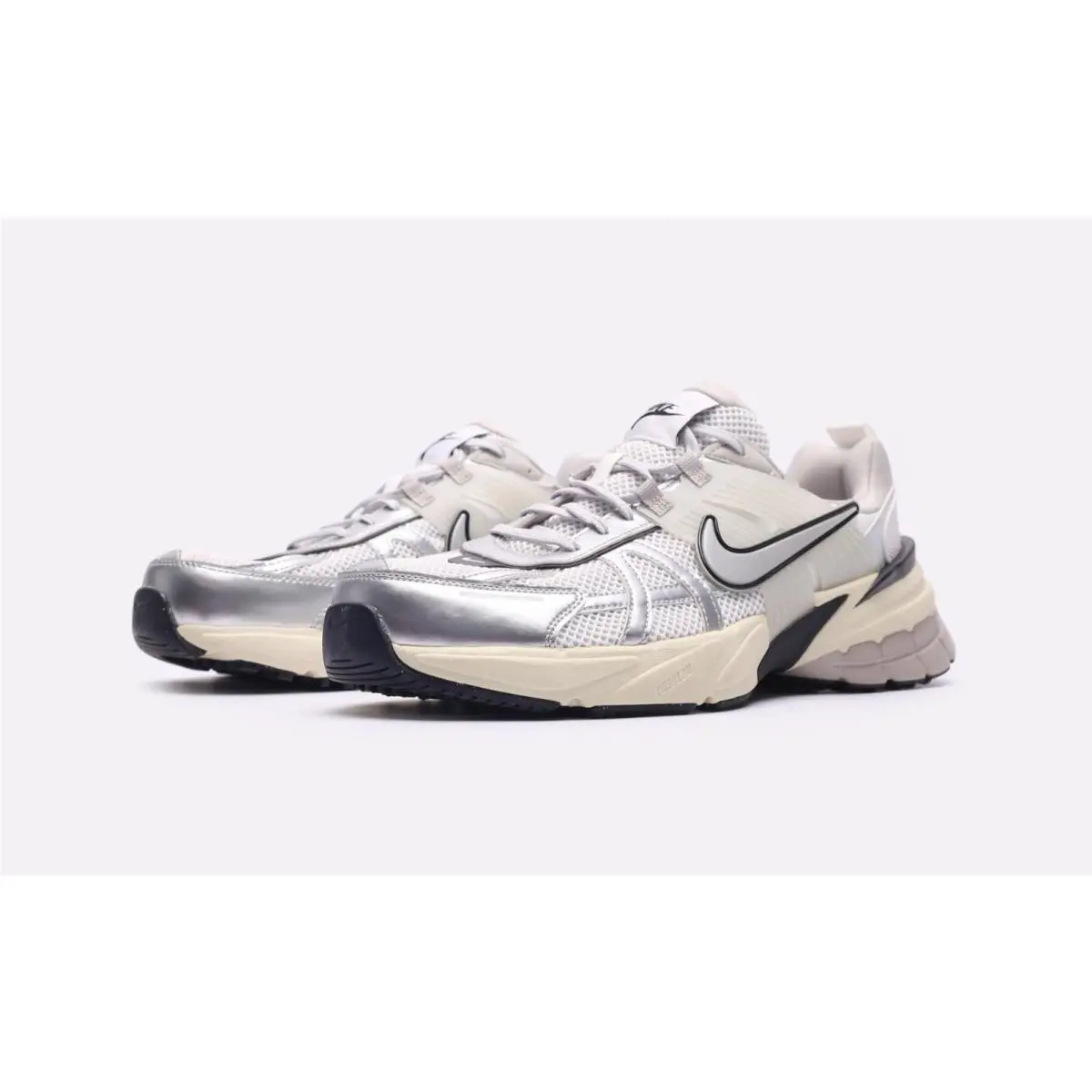 Nike shoes - Nike V2K - HJ4497-100 - Silver 6