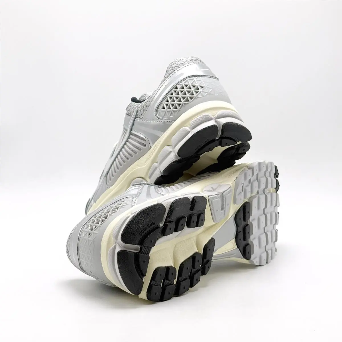 Nike shoes - Nike Zoom Vomero - Zoom Vomero - IM3486-002 - Gray 10