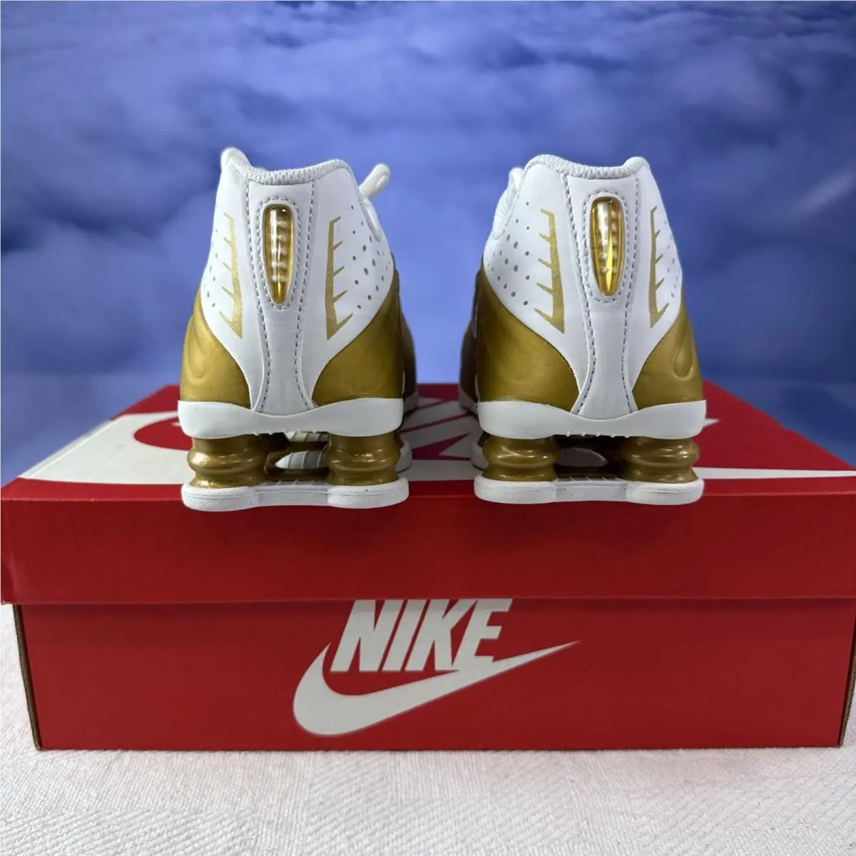 Nike shoes - Nike Shox R4 - Shox - CW2626-700 - Gold (UPC: 0198484277565) 3