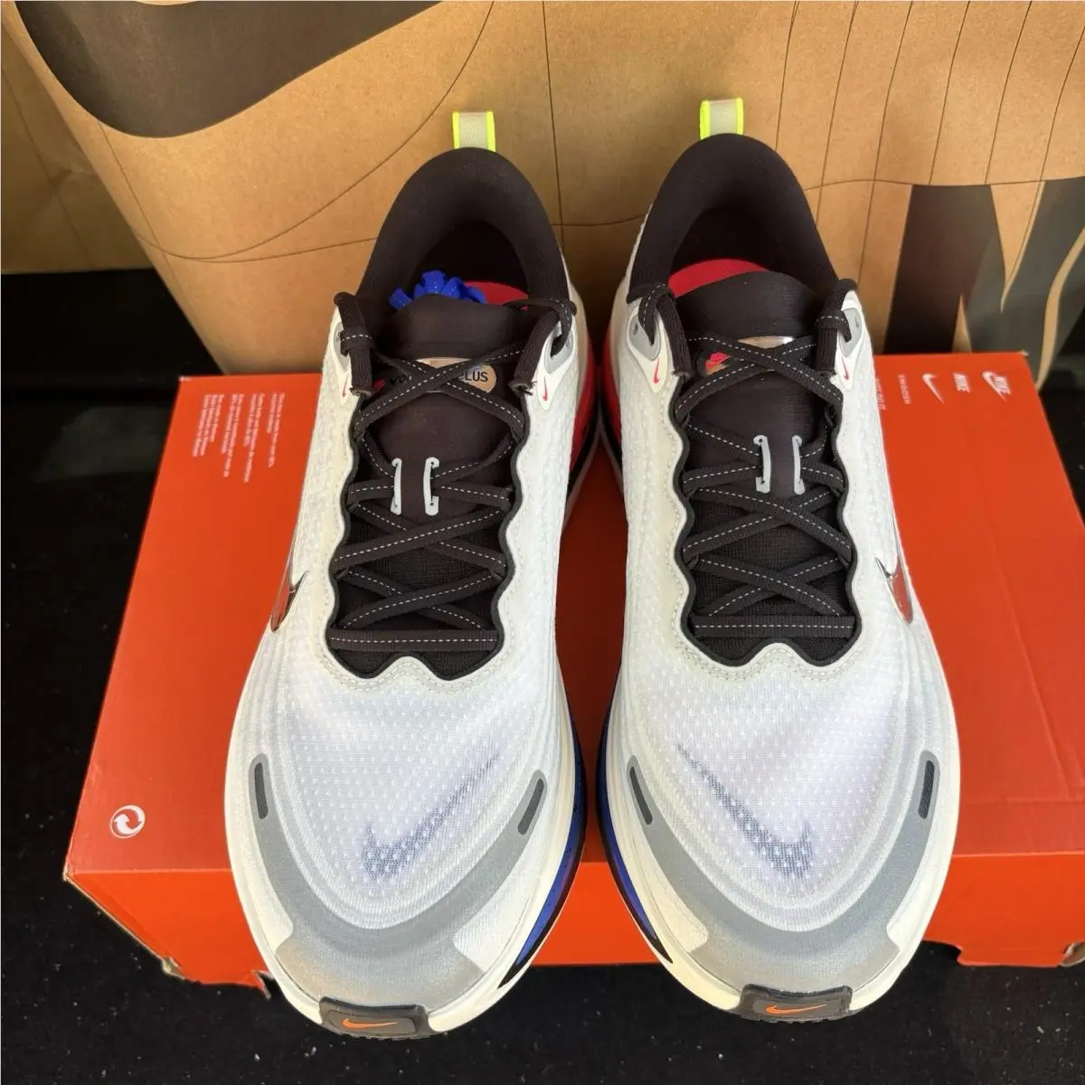 Nike shoes - Nike Vomero Plus - Vomero Plus - IR2984-100 - White/Metallic Silver/Racr Blu 3