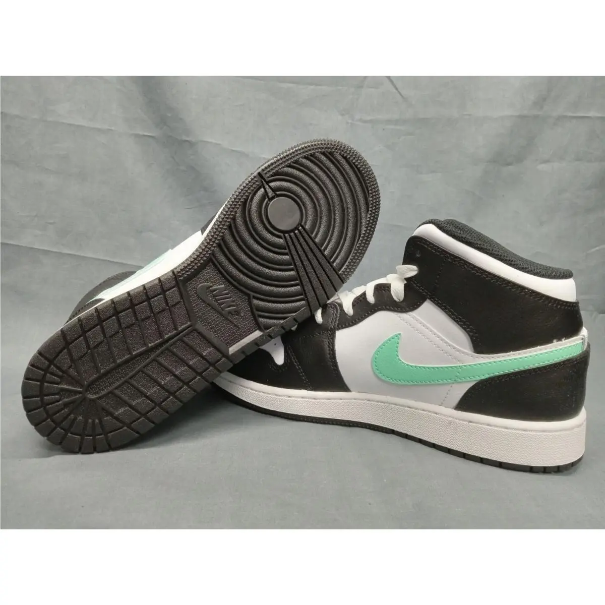Nike shoes - Jordan Air 1 Mid GS - DQ8423 103 - White (UPC: 197593846143) 0