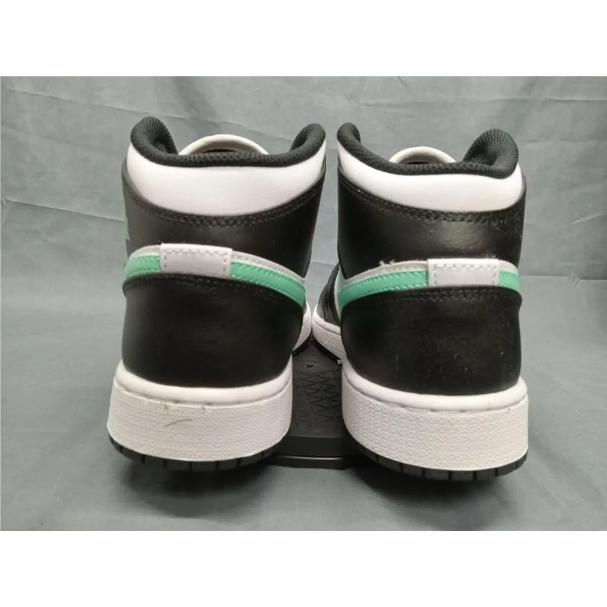 Nike shoes - Jordan Air 1 Mid GS - DQ8423 103 - White (UPC: 197593846143) 5