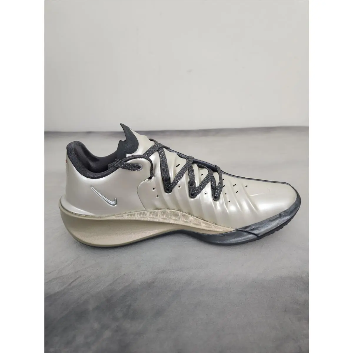 Nike shoes - Nike G.T. - IR1829 001 - Metallic Silver/Iron Grey 2