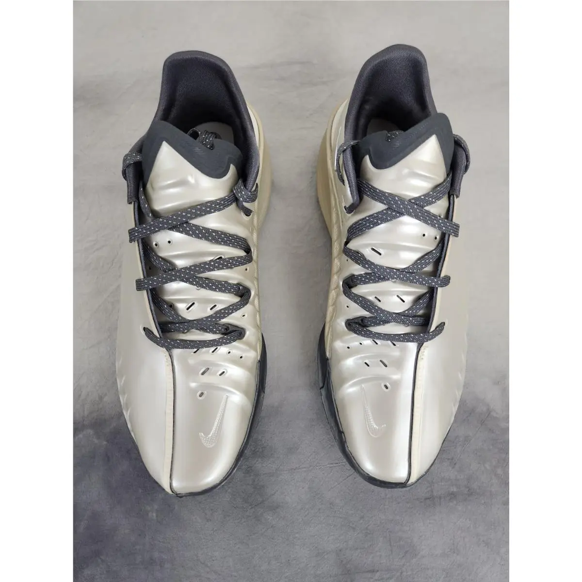 Nike shoes - Nike G.T. - IR1829 001 - Metallic Silver/Iron Grey 4