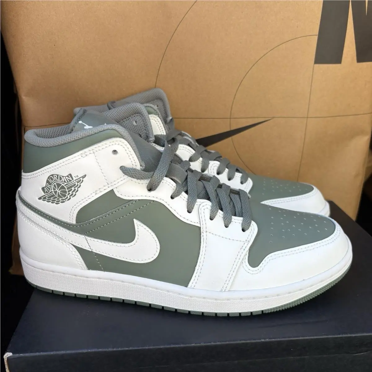 Air Jordan 1 Mid Summit White Lichen Green Nby DQ8426-107 Men Size 11.5 by Nike